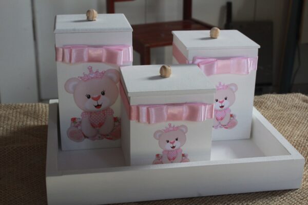 Ursa Princesa | Kit Bandeja MDF com 3 Potes Temáticos para Bebê