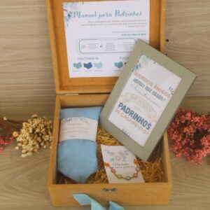 Caixa Convite Padrinhos de Casamento em MDF com Manual, Gravata, Moldura de quadro e pulseira